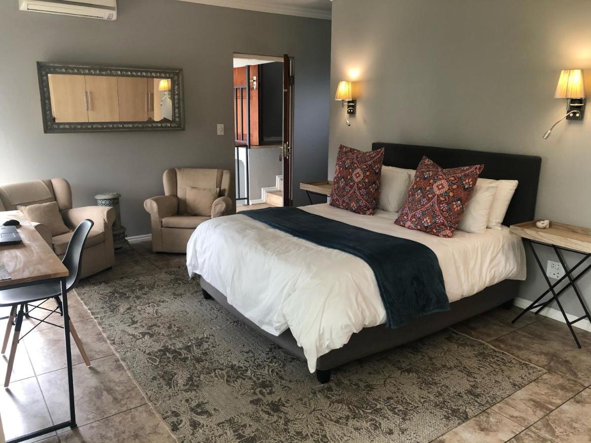 Fever Tree Suites Johannesburg Exterior photo